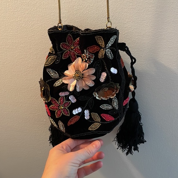 Sequin velvet crossbody or shoulder bag - Picture 3 of 7